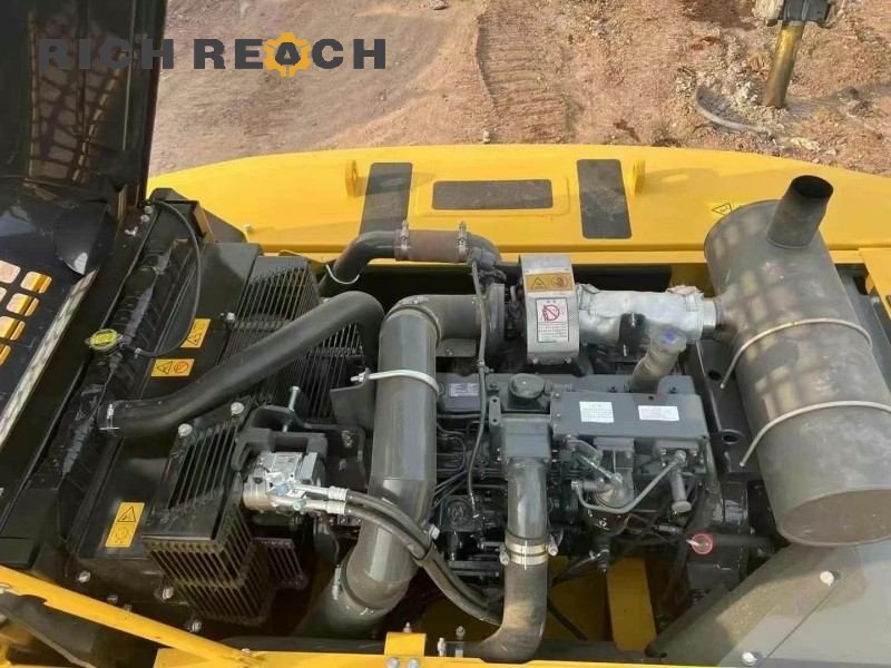 Bucket attachment of a 2015 Komatsu PC360-7 excavator, 2,700 hours, $37,500